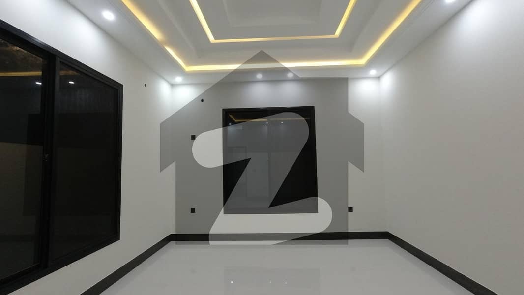 Spacious Prime Location Lower Portion Is Available In GulshanEKaneez