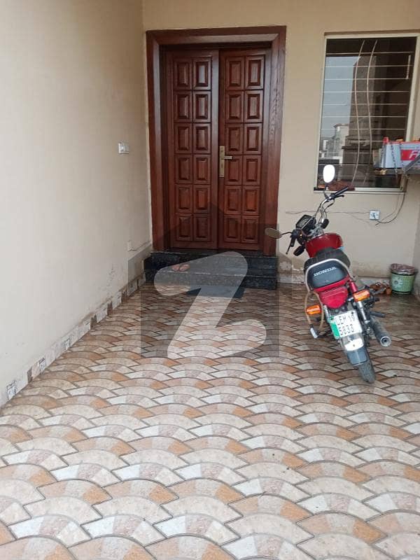 Five Marla beautiful house for sale in paragon city Lahore Paragon City