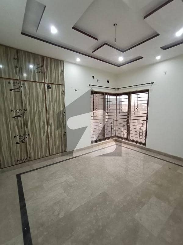 5 Marla Upper Portion Available For Rent Eden Boulevard Housing Scheme, College Road, Lahore