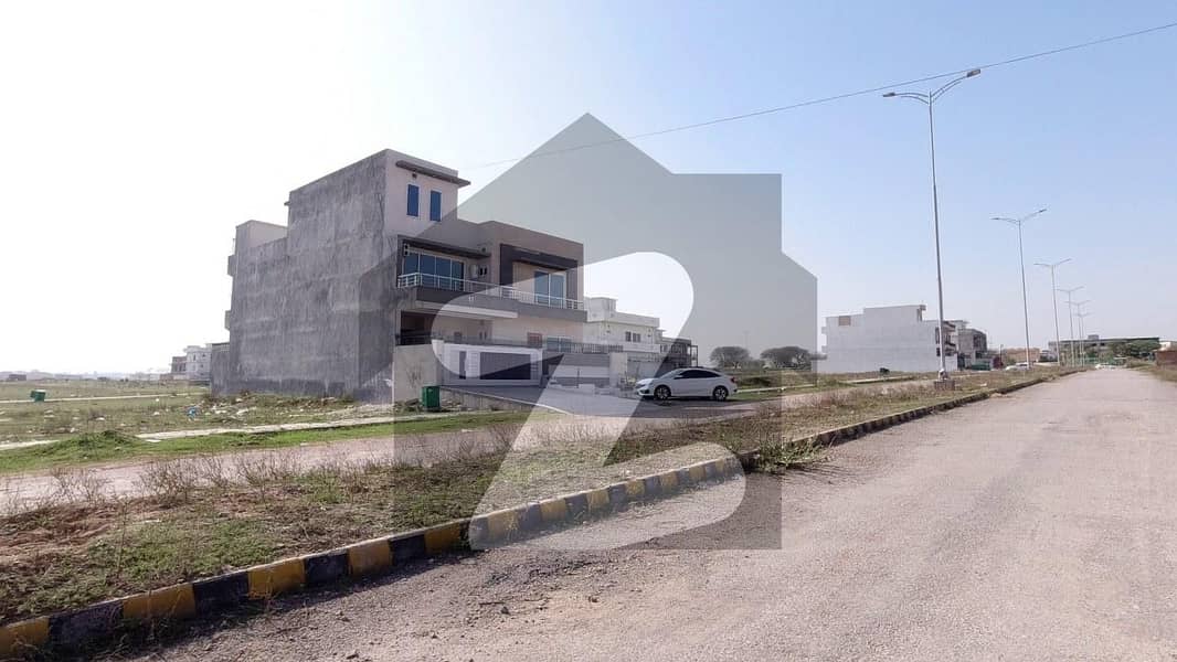 8 Marla Residential Plot Situated In Mumtaz City Chanab Block For