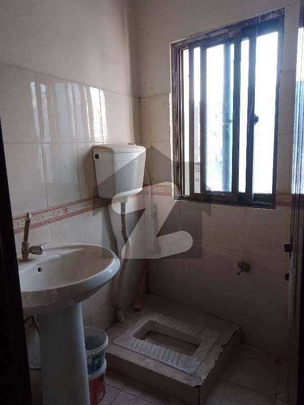 Studio Flat Available For Rent. Hub Commercial, Bahria Town Phase 8