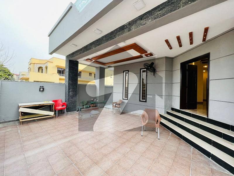 Well Maintained Beautiful Corner House Near Mcdonalds For Sale DHA Defence Phase 2, DHA Defence