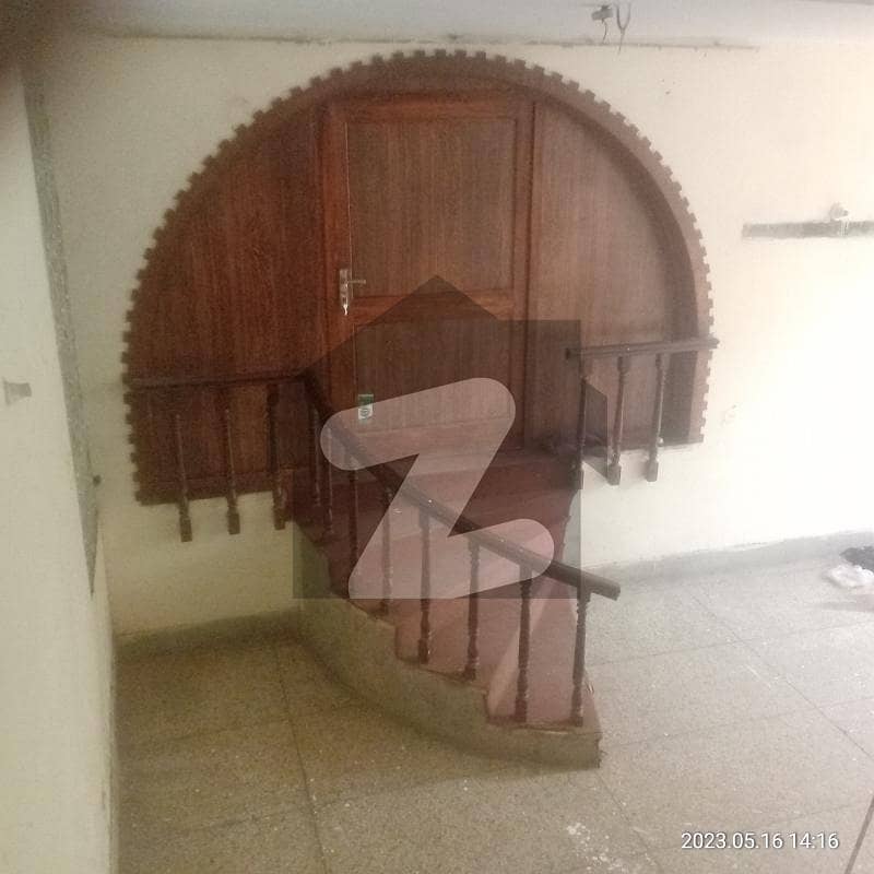 One Kanal Old Double Storey House For Rent In Garden Town Lahore Garden