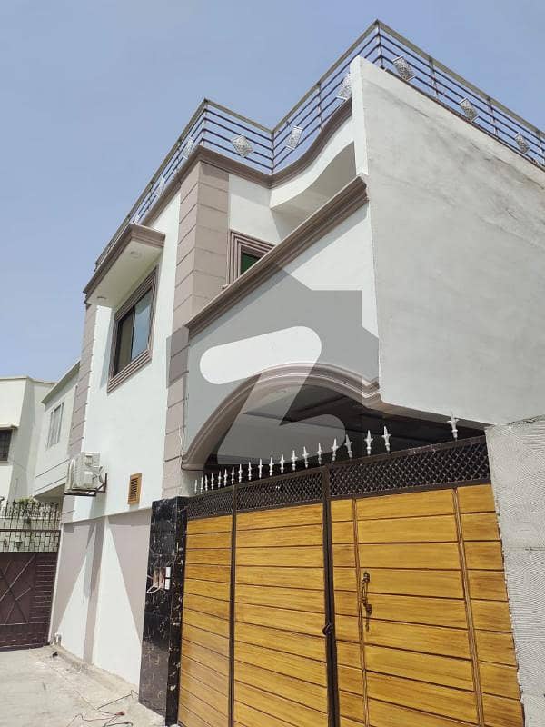 220 Sq Yards Rare Town House For Sale In Clifton Block2 Karachi
