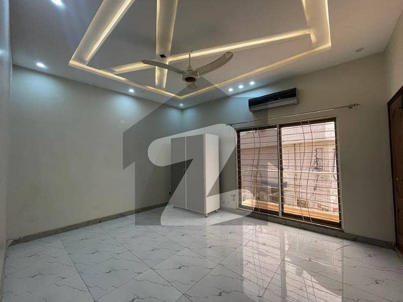 7.5 Marla Corner House In West Wood Society Lahore Westwood Colony