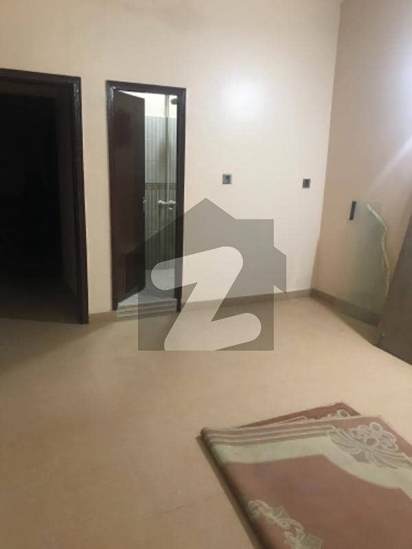 1st floor 3 Bed DD portion available for rent in Gulshan e Iqbal block