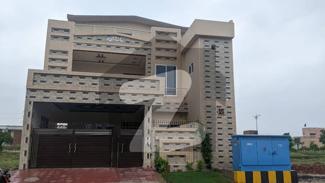 Buy A Centrally Located 10 Marla House In Multan Golf City Multan Golf