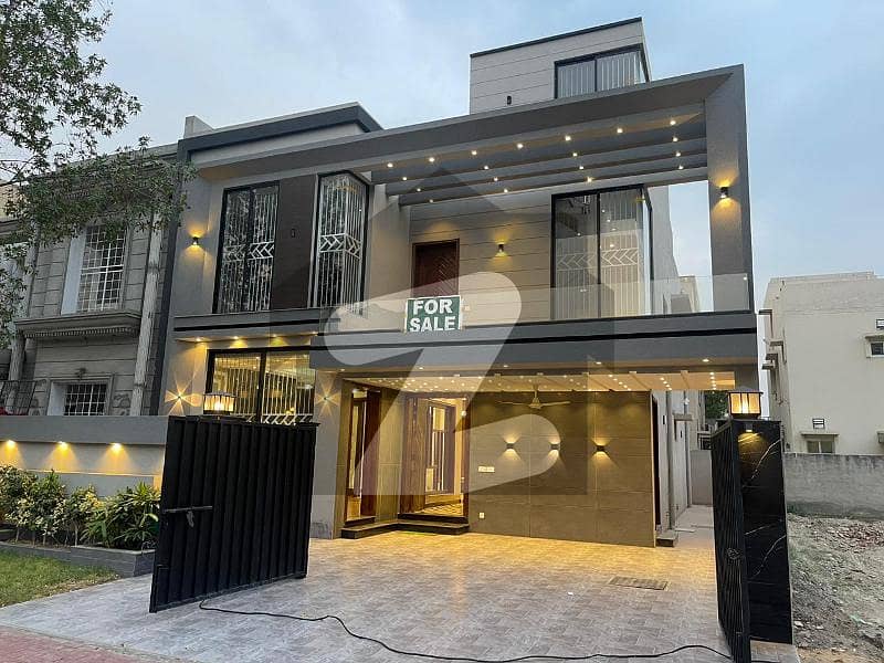 10 Marla Slightly Used House For Sale In Rafi Block Bahria Town Bahria