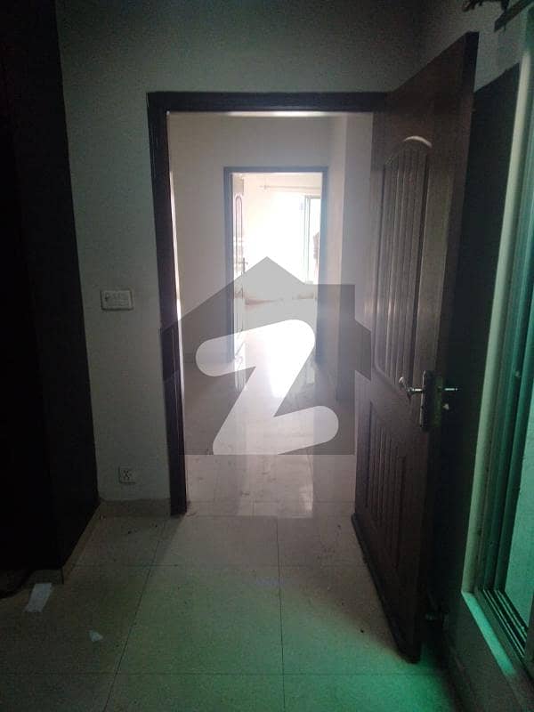 2 Bed Flat Davis Road Lahore Davis Road, Lahore ID45721531