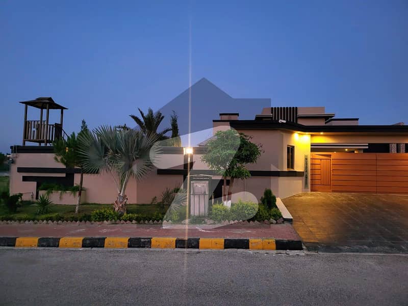 5 Kanal Farmhouse For Sale ( Very Beautiful Trees Selection) Gas