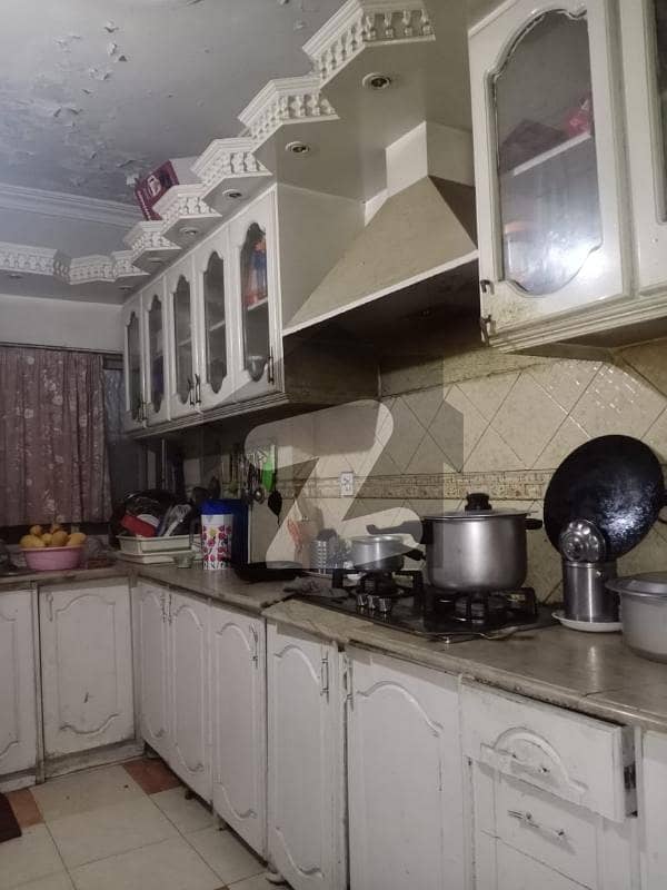 Haroon royal city flat for rent GulistaneJauhar Block 17, Gulistan