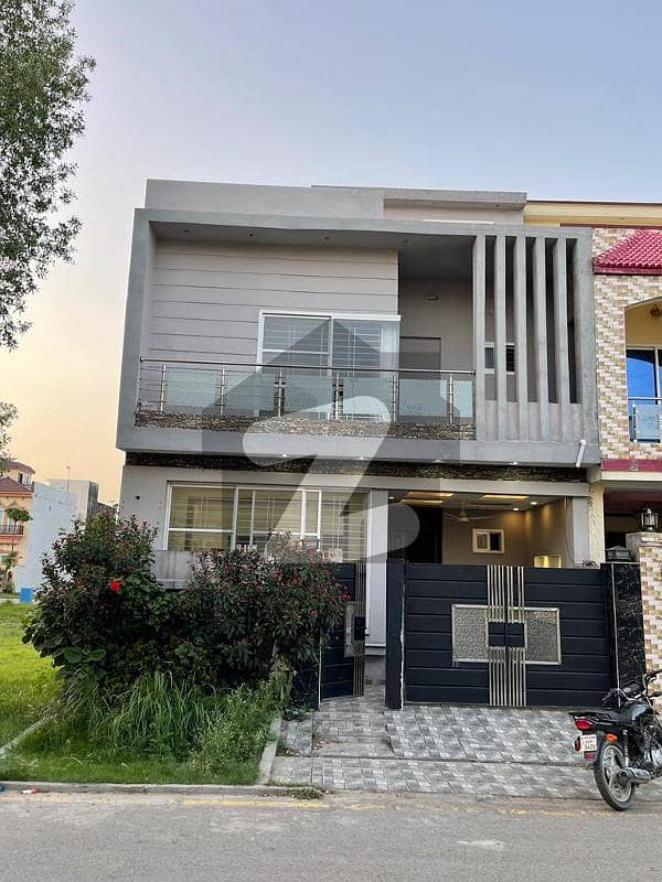 5 Marla House For Rent In Citi Housing Sialkot Near Park. Citi Housing