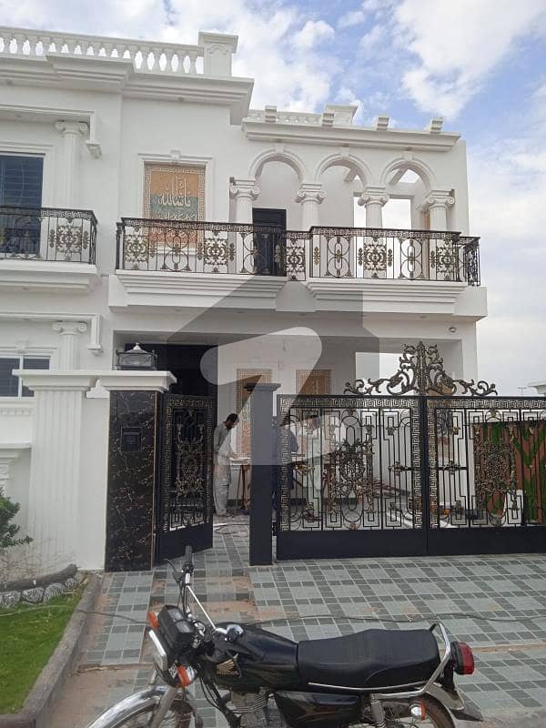 One Kanal Beautiful Lavish House For Sale In City Houseing Sialkot Citi