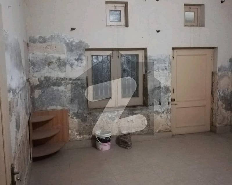 House Sized 5 Marla Is Available For sale In Green Town Green Town, Faisalabad ID45911099