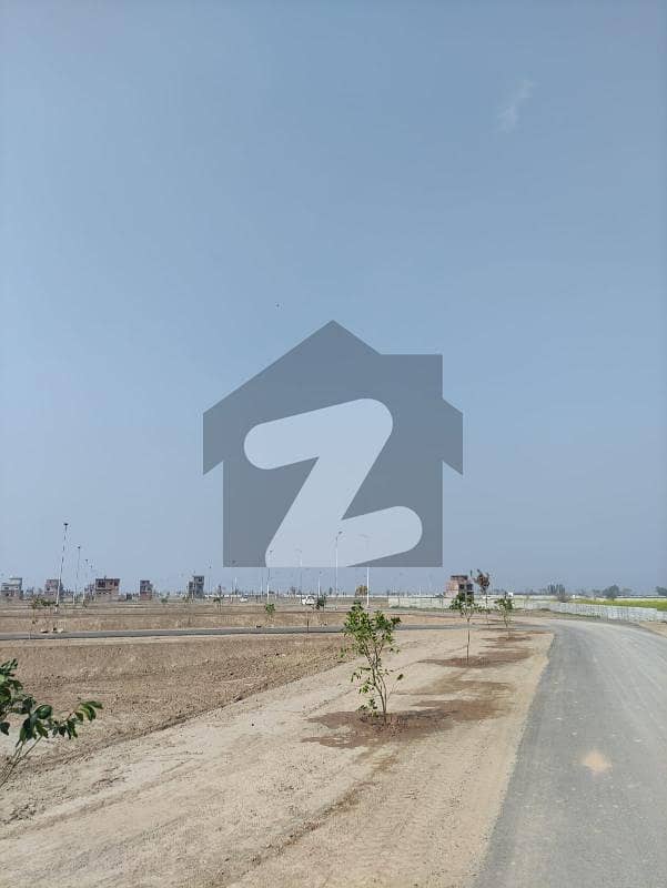 5 Marla plots available In Diamond Platinum Overseas and Silver block