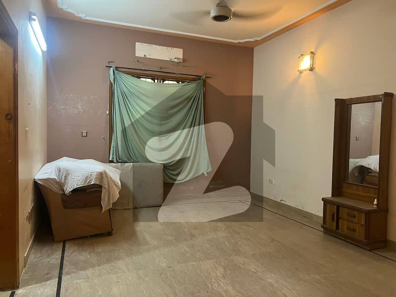 400 sq yard house for sale in johar block 14 GulistaneJauhar Block