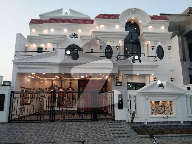 10 Marla House Available In Royal Palm City Sahiwal For sale Royal Palm