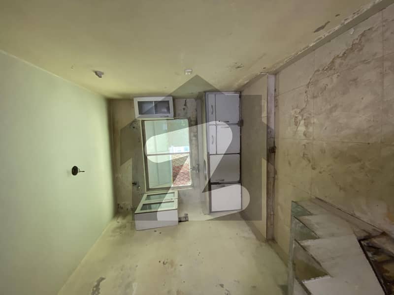 Beautiful flat Bostan Road, Rawalpindi ID46108148