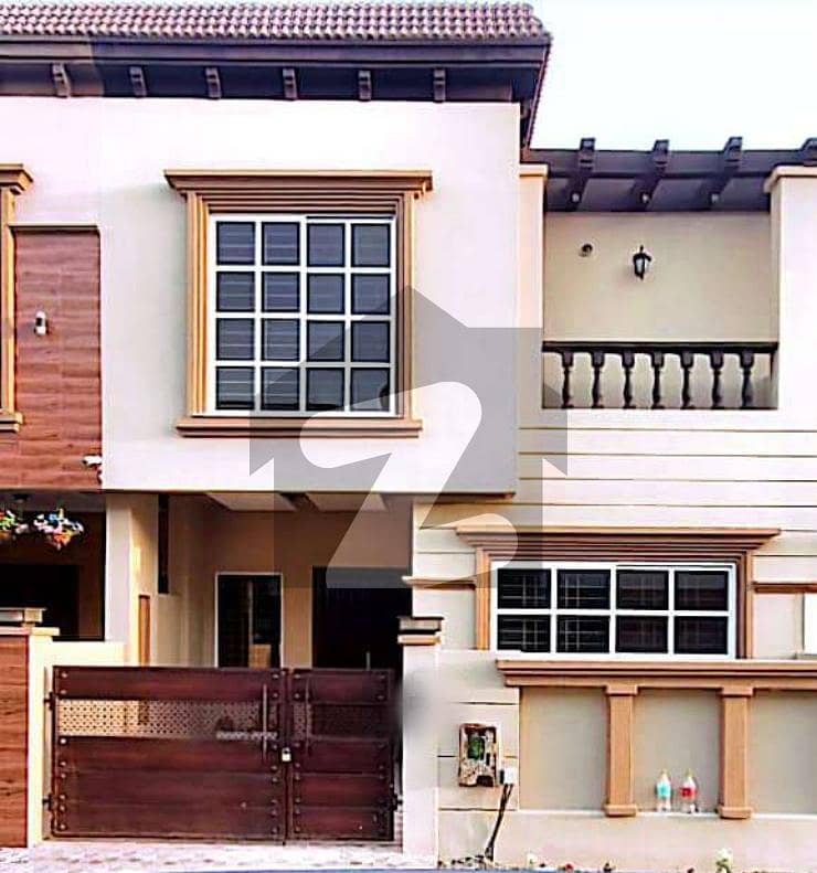 5 MARLA BEAUTIFUL HOUSE FOR SALE IN PARAGON CITY LAHORE Paragon City