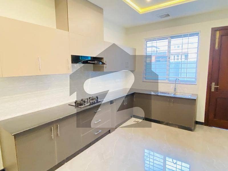 E11 Triple Story Beautiful House For Sale E11, Islamabad ID46328641