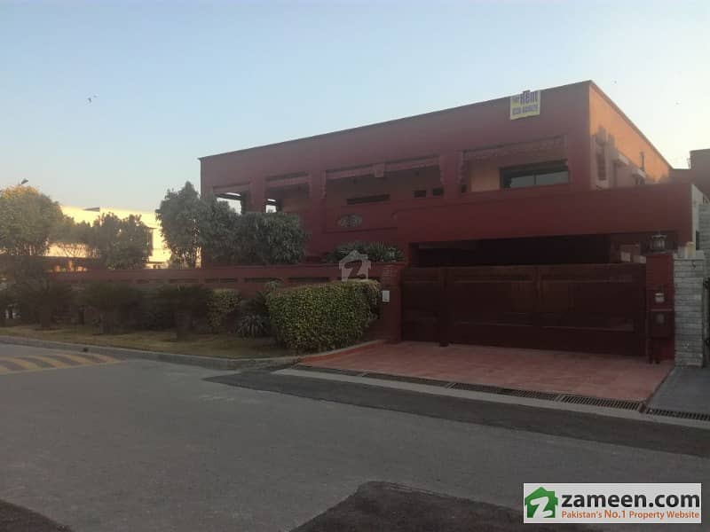 Luxurious Corner Plot House For Sale Sarwar Colony, Cantt, Lahore