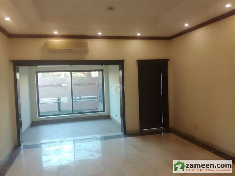 Luxurious Corner Plot House For Sale Sarwar Colony, Cantt, Lahore