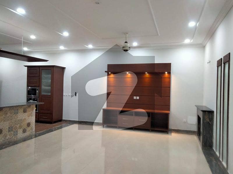 An Excellent Appartment Silver Oaks Is Available For Sale Silver Oaks