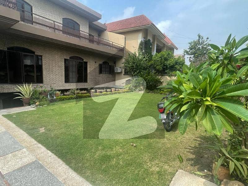 Canal View Housing Society 25 Marla Corner House Available For Sale Canal View, Lahore