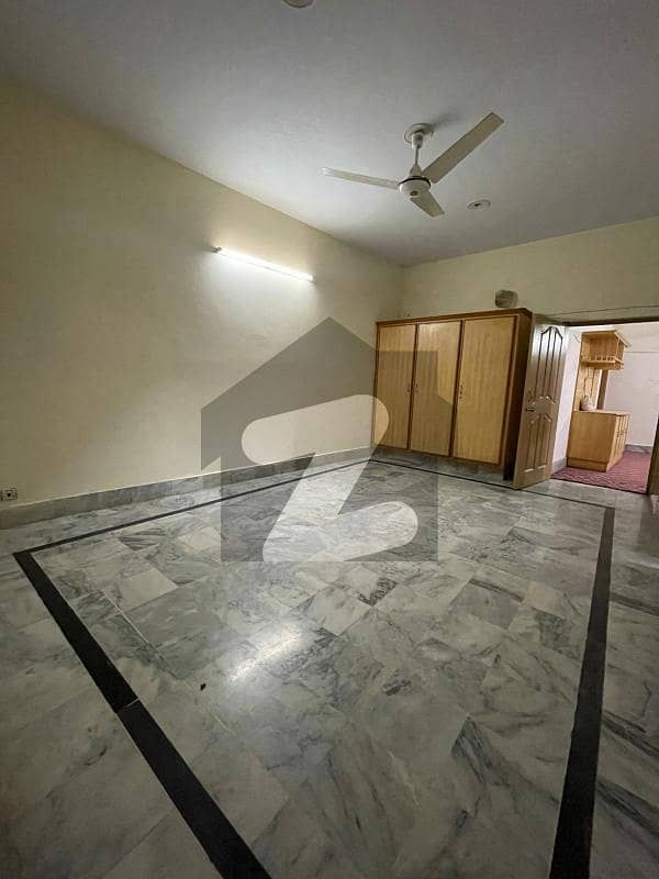 G11/2 Beautiful location Islamabad 30x60 corner House For sale G11