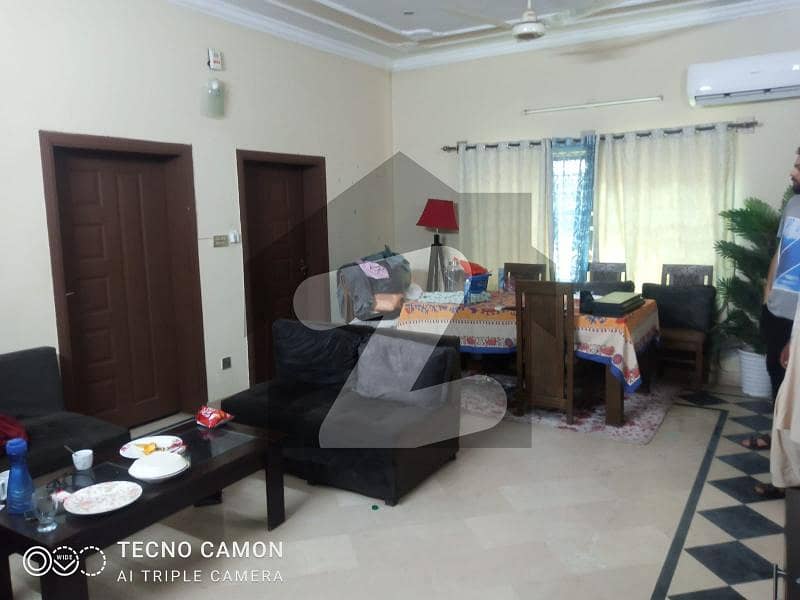 10 Marla Portion For Rent At Gulzarequaid GulzareQuaid Housing