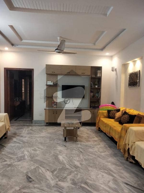 Prime Location House Sized 10 Marla Uper Portion For Rent In Jubilee