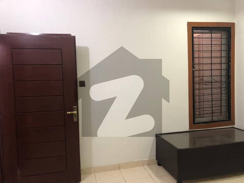 4 marla beautiful house for rent at Sheikh colony Rangers Road Sialkot