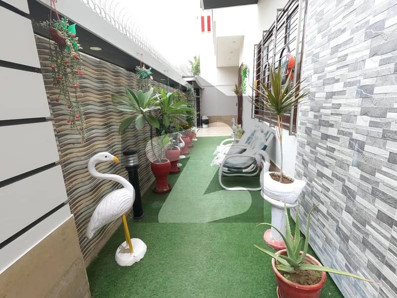 Kaneez Fatima 400 Yards Vip Bungalow For Sale GulshaneKaneez Fatima