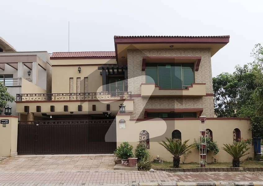 10 Marla House For rent In Bahria Town Phase 7 Bahria Town Phase 7