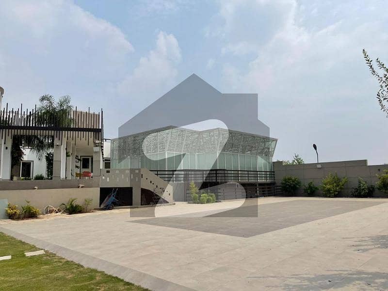 Beautiful 5 Kanal Corner With Extra Land Constructed Farm House For