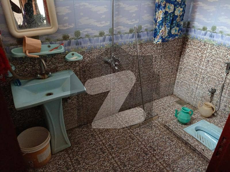 5 Marla Upper Portion Available For Rent (peer Colony Near Packages