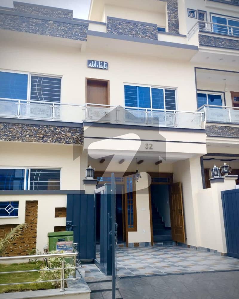 Beautiful House For Sale 25x40 In G13 Islamabad With A+ Construction G