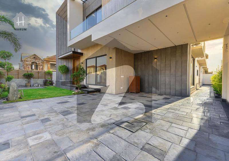 Elegant 1 Kanal Most Beautiful Design Bungalow For Sale At Prime