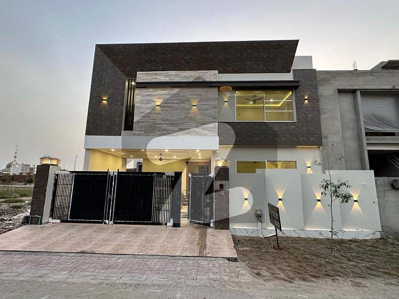 12 Marla Modern House Available for Sale in Royal Orchards, Multan