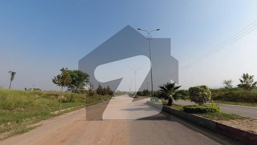 5 Marla Residential Plot Up For sale In Mumtaz City Mumtaz City