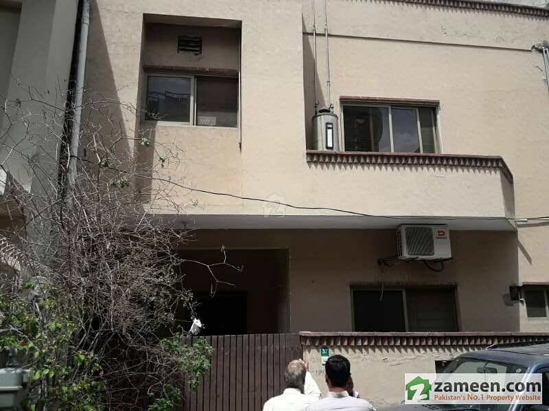 Mall Villas Lane 6 Peshawar Road Peshawar Road, Rawalpindi ID5802883