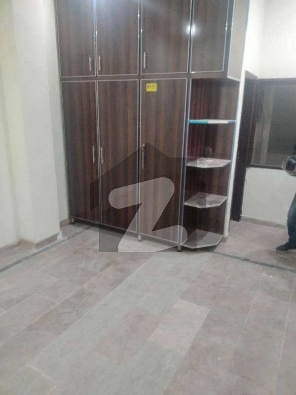 Single Bed Flat Empress Road Lahore Empress Road, Lahore ID46917167