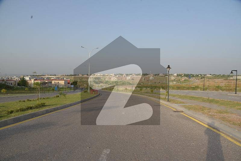 4 Marla Commercial Corner Plot At Prime Location Emaar Canyon Views