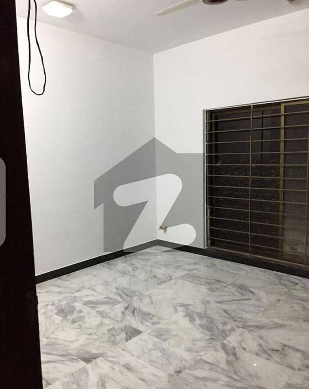 Upper portion for rent in G 10 in a very good location G10, Islamabad