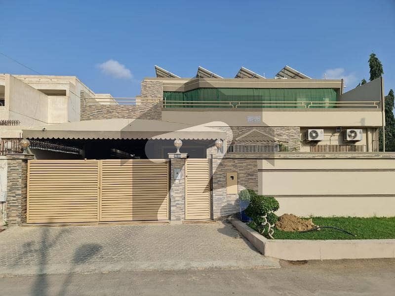 CORNER WEST OPEN WITH COMPLETE MODIFICATION SD House For sale In Old