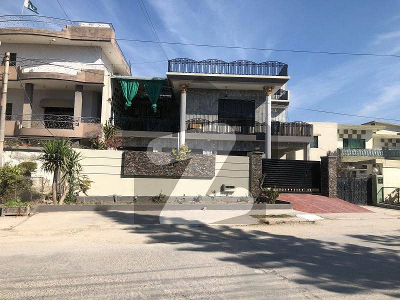 11 Marla Prime Location House For Sale In E Block Satellite Town