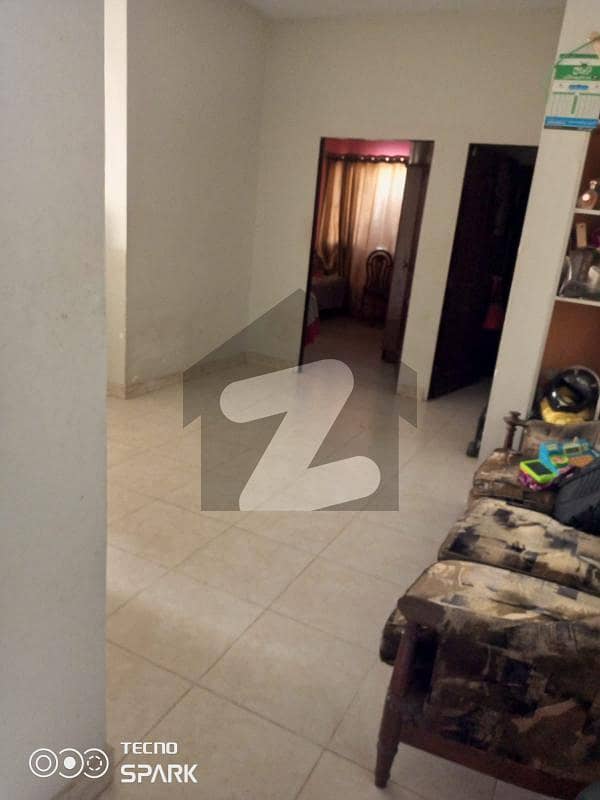 240 yrd, 2 Bed Lounge, Second Floor, block 12, Gulistan e johar