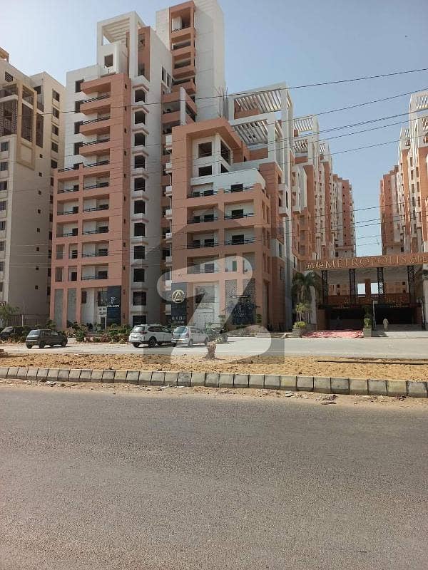 METROPOLIS RESIDENCY 3 BED DD LUXURIOUS SEMIFURNISHED APARTMENT FOR