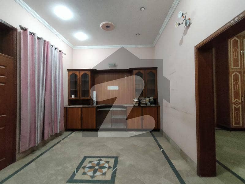 12Marla 03Bedroom's Single Story House Available For Sale. Saddar