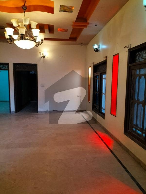 200 sq yards beutyfull portion for rent in Gulshan e Ismail society